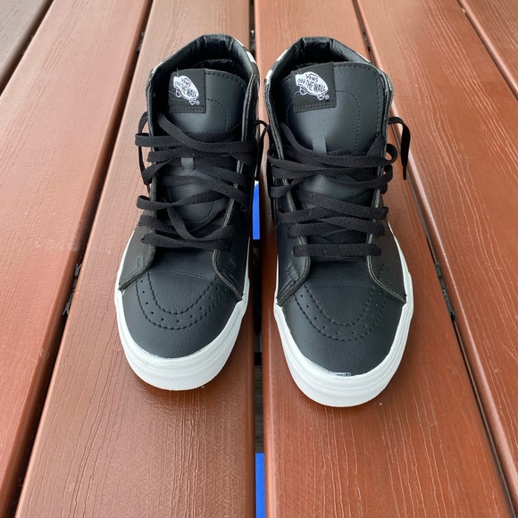 Black leather VANS sneakers - Picture 7 of 11